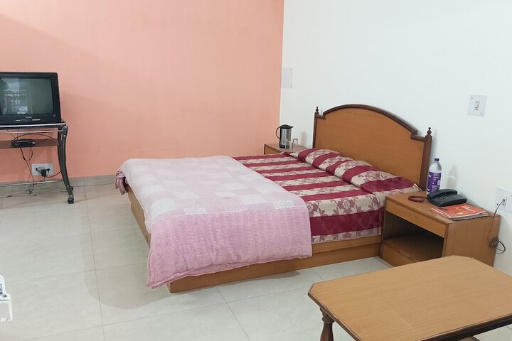 Room 4 of 46