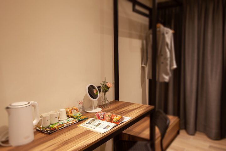 Room 6 of 118