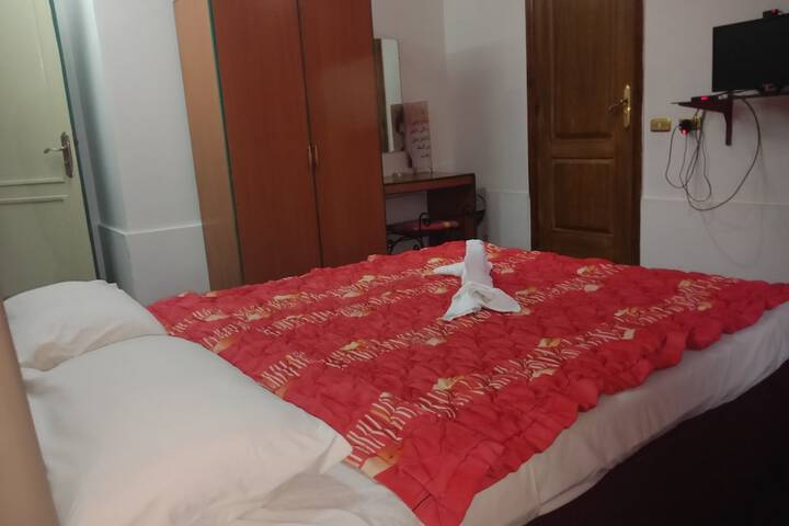 Room 19 of 46