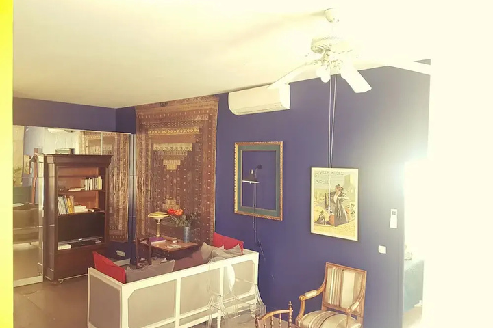Room 4 of 10