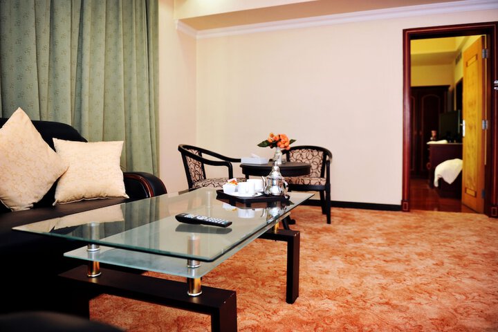 Room 11 of 24