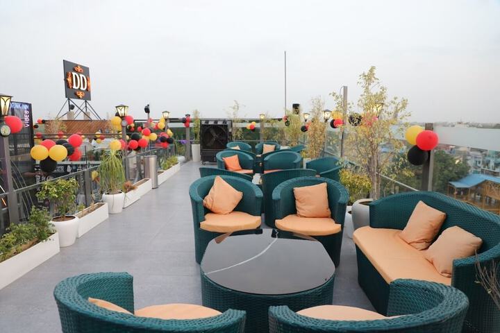 Terrace/Patio 12 of 20