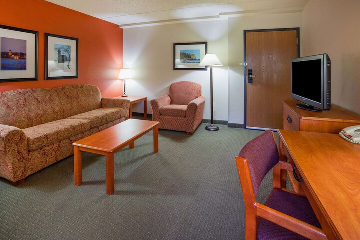 Room 8 of 20