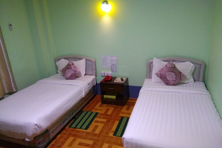 Room 19 of 40