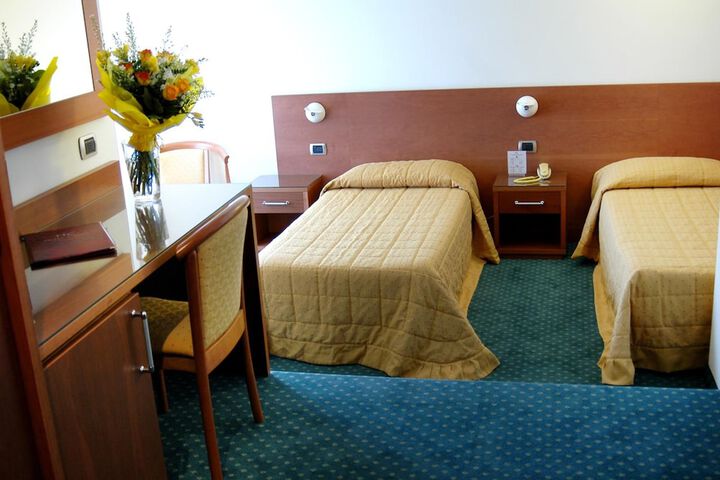 Room 26 of 62