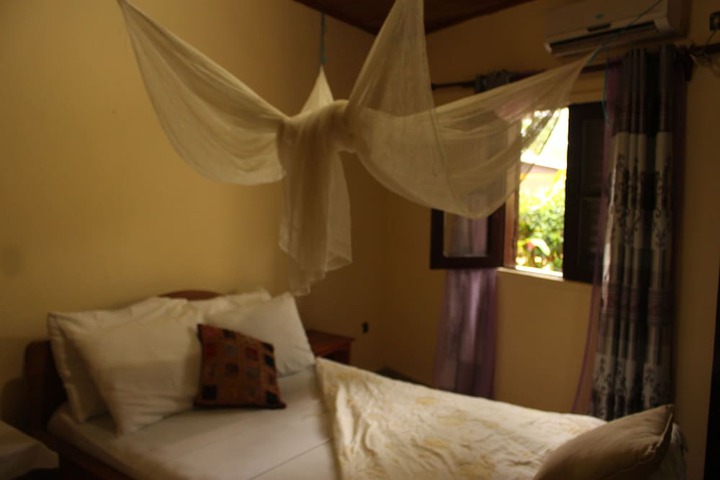 Room 11 of 24