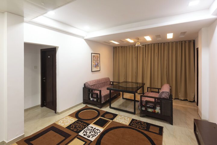 Hotel Interior 6 of 28