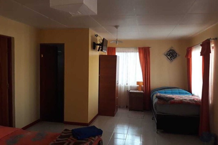 Room 21 of 47