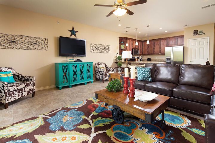 Room 8 of 27