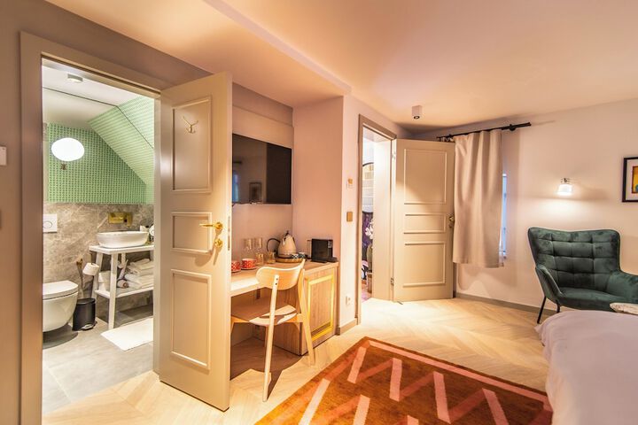 Room 59 of 192