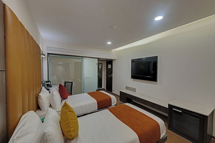 Room 10 of 45
