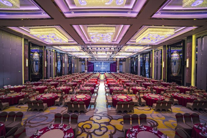 Ballroom/Hall 52 of 57