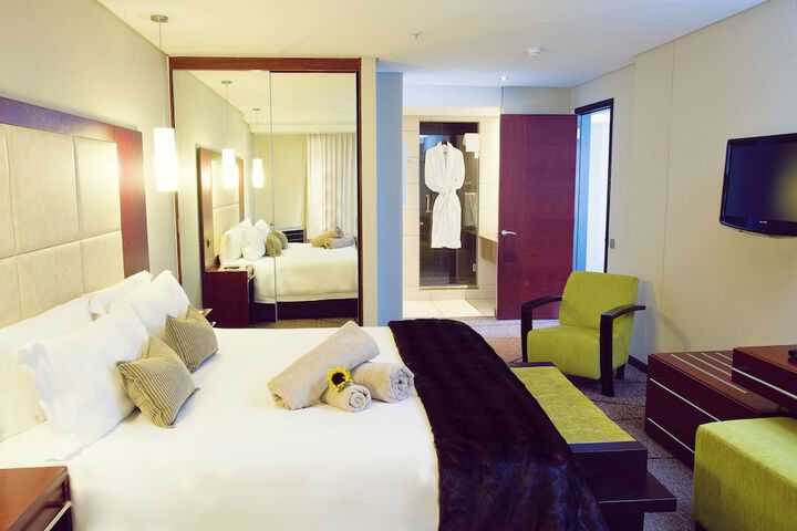 Room 16 of 137