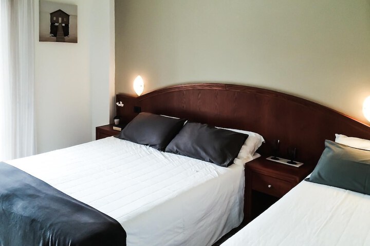 Room 11 of 52