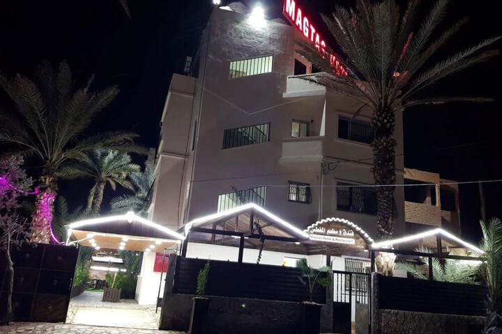 Hotel 74 of 87