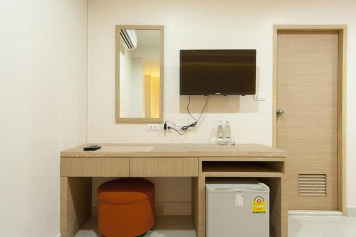 Room 18 of 29