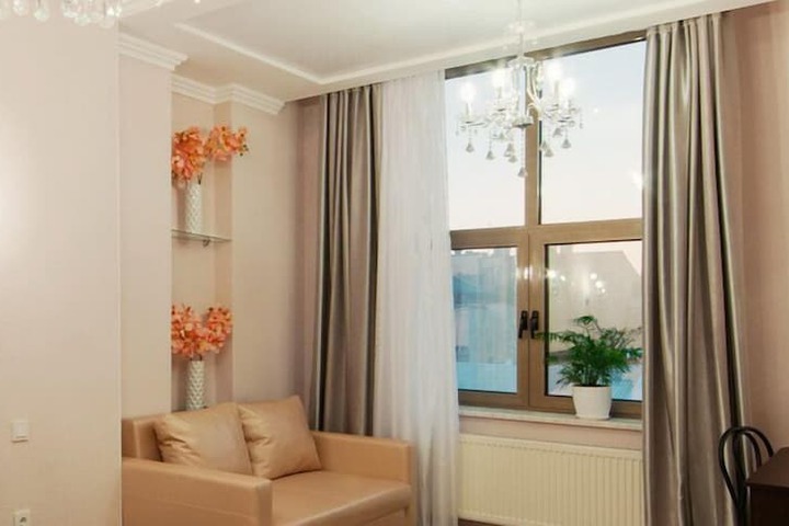 Room 35 of 49