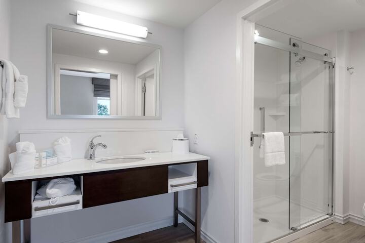 Bathroom shower