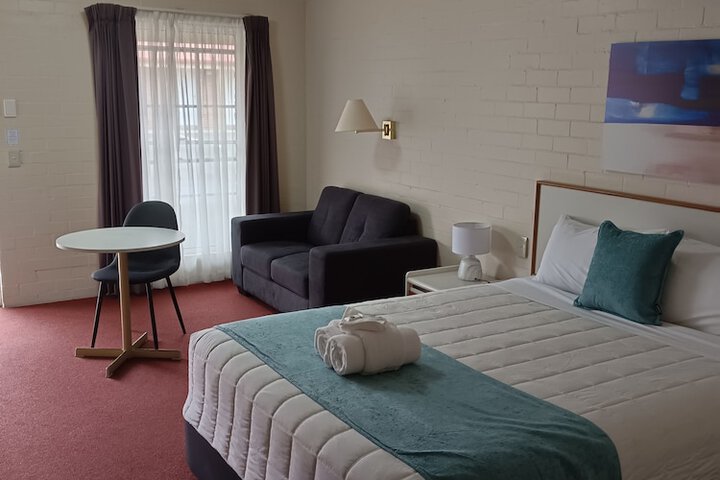 Room 5 of 29