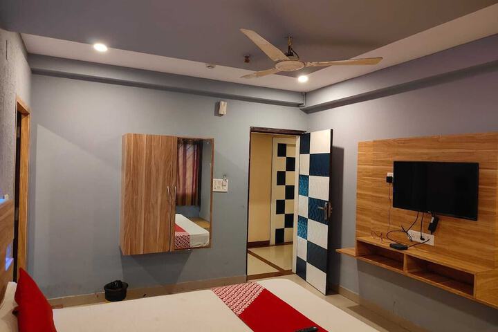 Room 2 of 21