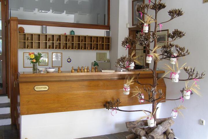 Entrance & Lobby
