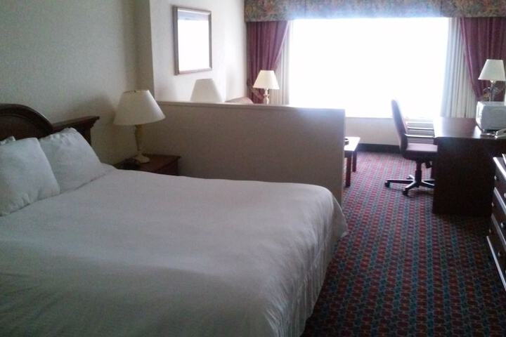Room 8 of 24