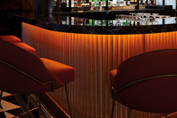 Lounge 87 of 134