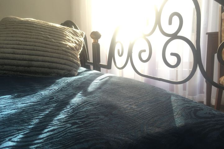 Room 2 of 69