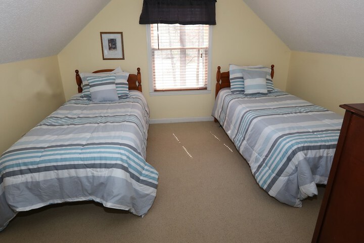 Room 17 of 400
