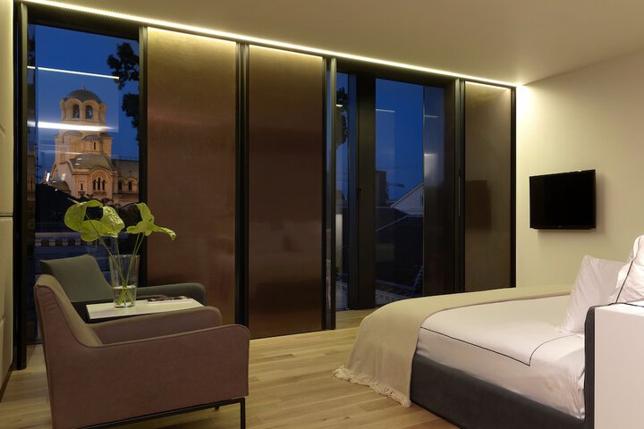 Room 12 of 88