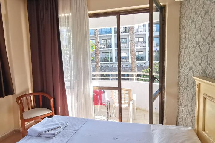 Room 48 of 117