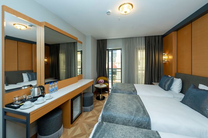 Room 78 of 144