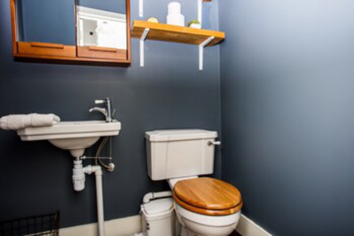 Room 3 of 25