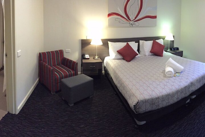 Room 32 of 54