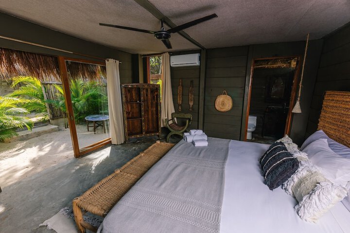 Room 19 of 53