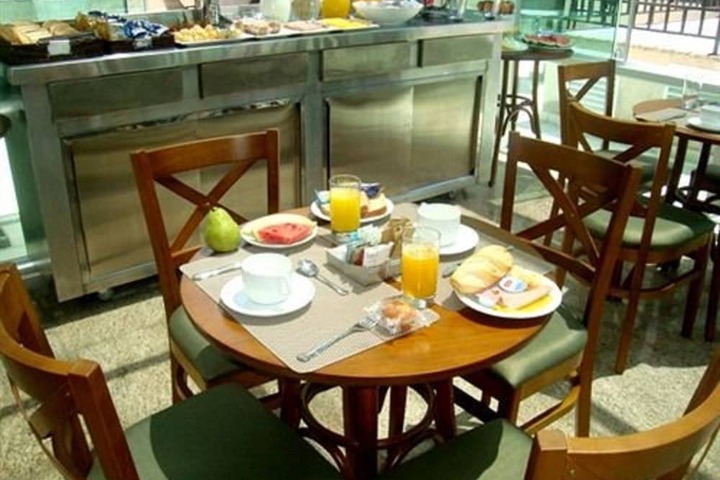Breakfast/Coffee Service 22 of 30