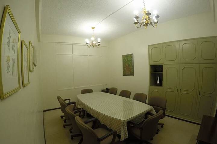 Meeting facility