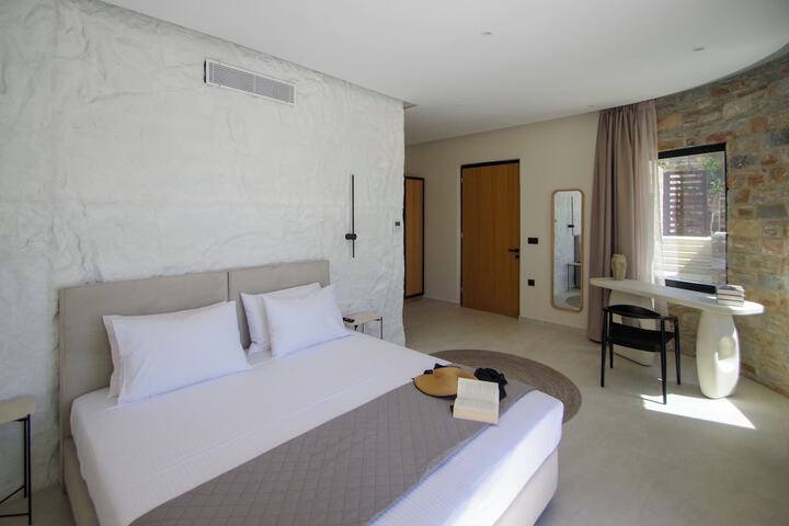 Room 57 of 186