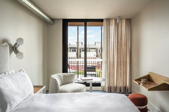 Room 21 of 60
