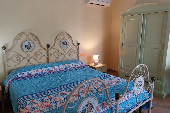 Room 9 of 36