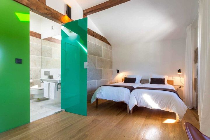 Room 15 of 63