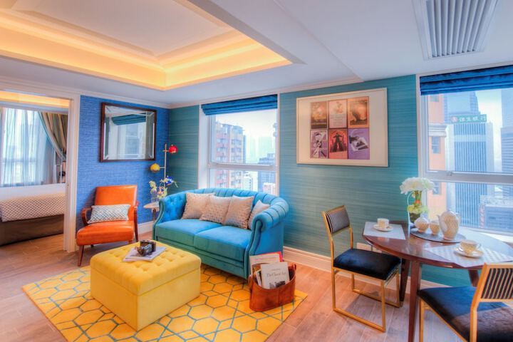 Room 32 of 47