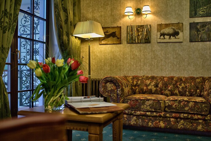 Hotel Interior 112 of 128