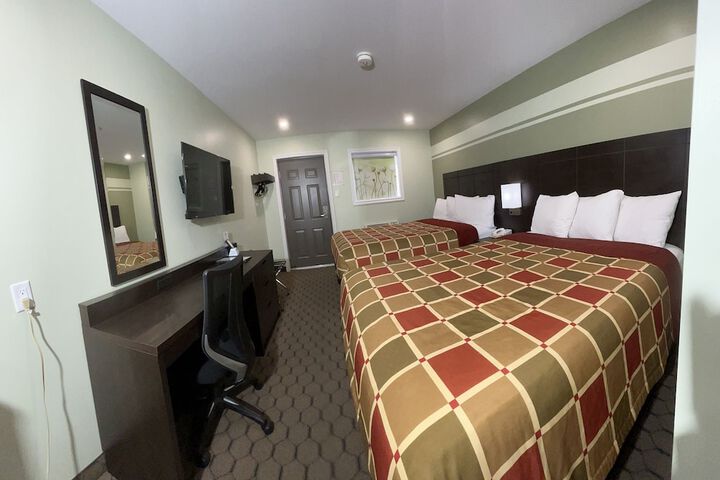 Room 18 of 66