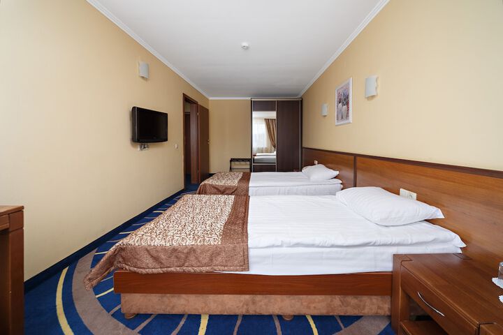 Room 3 of 51