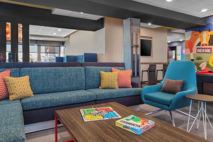 Hotel Interior 3 of 36