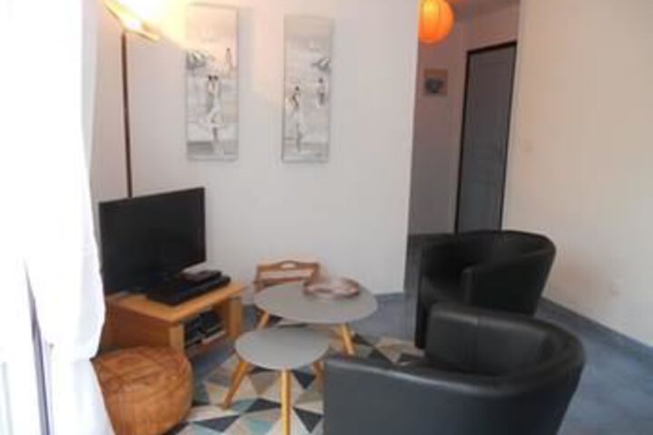 Exterior of House With in Lannion With Enclosed Garden and Wifi 3 k