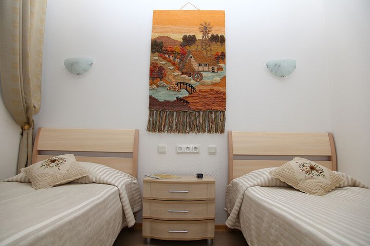 Room 9 of 31