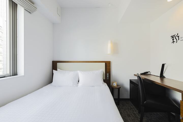 Room 14 of 48
