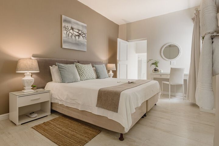 Room 2 of 21